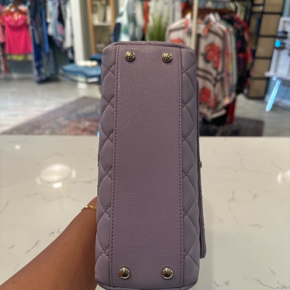 Chanel lilac coco top handle from 24P collection - Picture 3 of 6